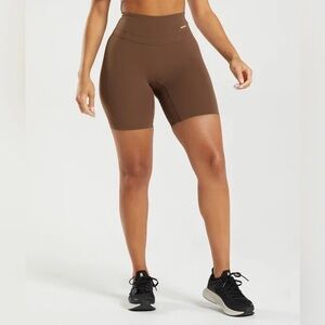 Gymshark X Whitney Simmons dandelion color collab bike shorts!